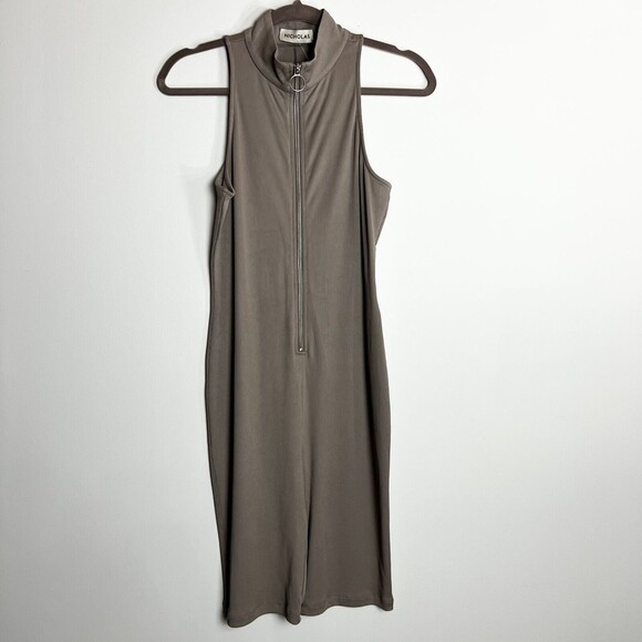 Nicholas Paola Jumpsuit Short Bodysuit Ribbed Mock Neck Tan Zip Women’s S NWT - Picture 2 of 11